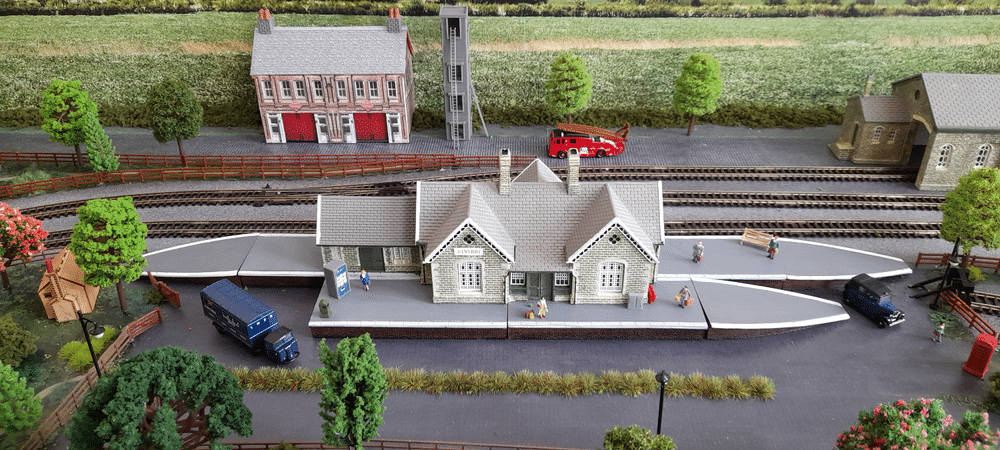 Oxford Diecast Bedford OB Coach British Rail - Customer Photo From Brian Jenkins