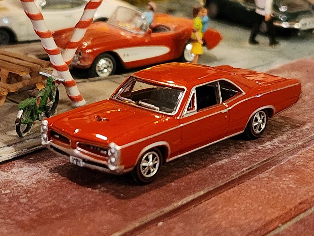Model of the Montero Red Pontiac GTO 1966 by Oxford at 1:87 scale. - Customer Photo From Bill Pence
