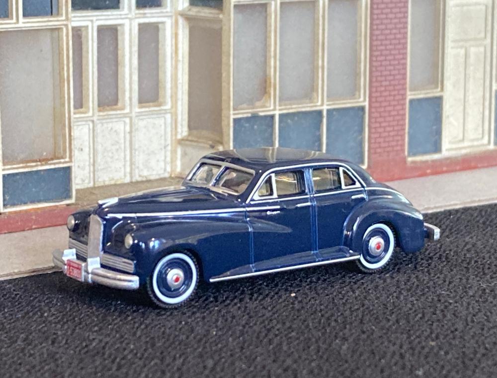 OXFORD DIECAST 1:87 Scale 1942 Packard Clipper Touring Sedan
