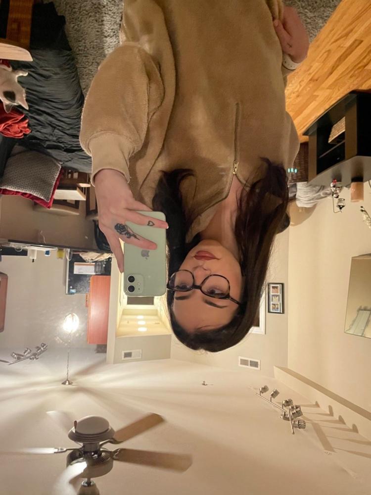 Super Thin iPhone 12 Case - Customer Photo From Amelia Askew