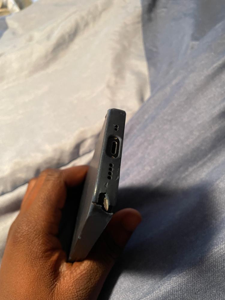 Super Thin MagSafe iPhone 12 Case - Customer Photo From Reggie C