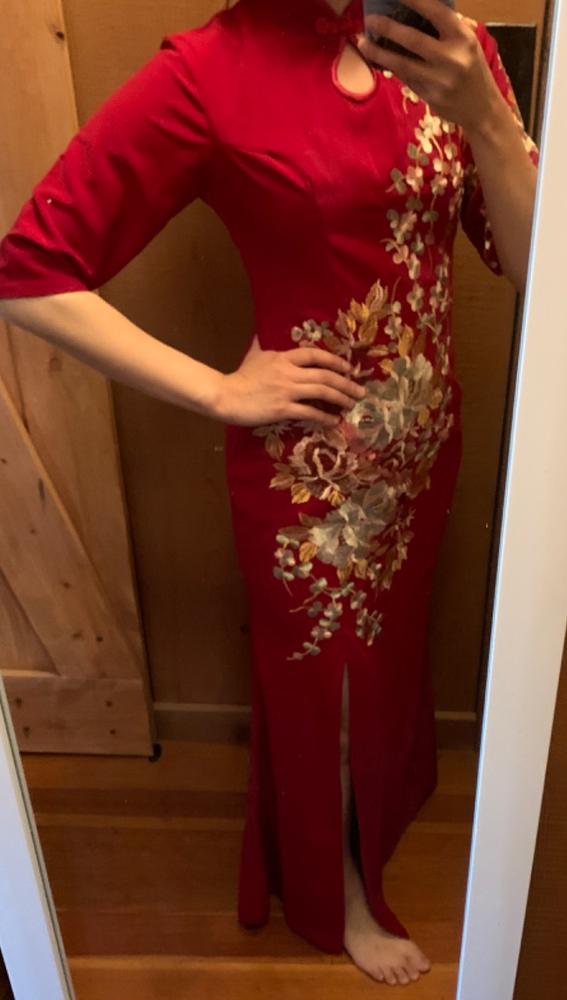Floral embroidery, butterfly mesh fabric, long red Qipao - Customer Photo From Jocelyn Fong