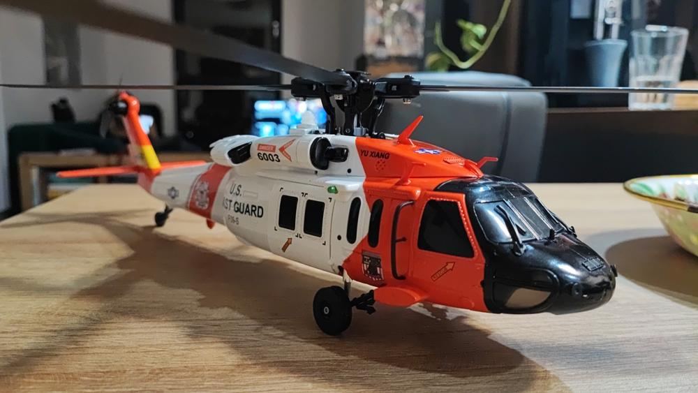 YXZNRC F09-S 2.4Ghz 6 Axis Gyro Brushless coast guard uh60
