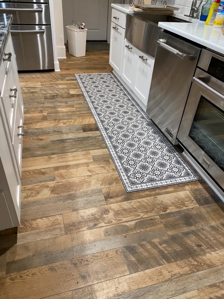 Wine Vinyl Mat - Customer Photo From Kimberly Tylman
