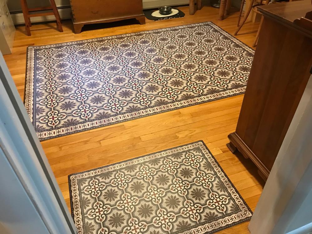 Wine Vinyl Mat - Customer Photo From Elizabeth Barrett