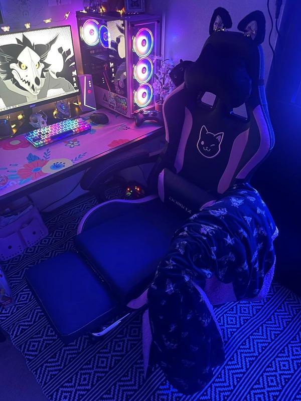 Dowinx Cute Cat Ear Gaming Chair Ergonomic, Comfortable, with Massage Lumbar Support, Footrest, and Headrest - Black, 290lbs Capacity - Customer Photo From Miki