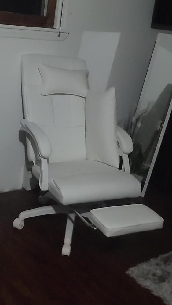 EXECUTIVE OFFICE SERIES  6653P White (Leather) - Customer Photo From Me