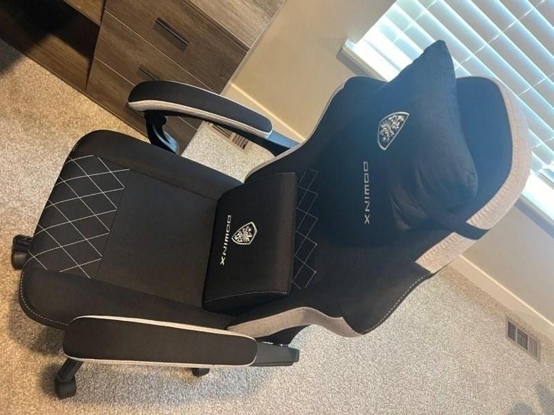 ERGONOMIC SERIES 6650F-Black - Customer Photo From Augustine