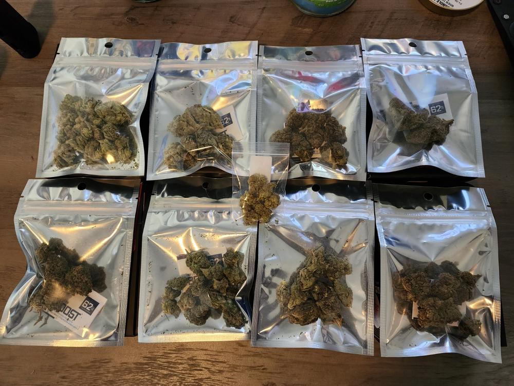 Flight Of California HotBox (8 Flowers -3.5g each) - Exotic Cannabinoid HotBox - Customer Photo From Anonymous