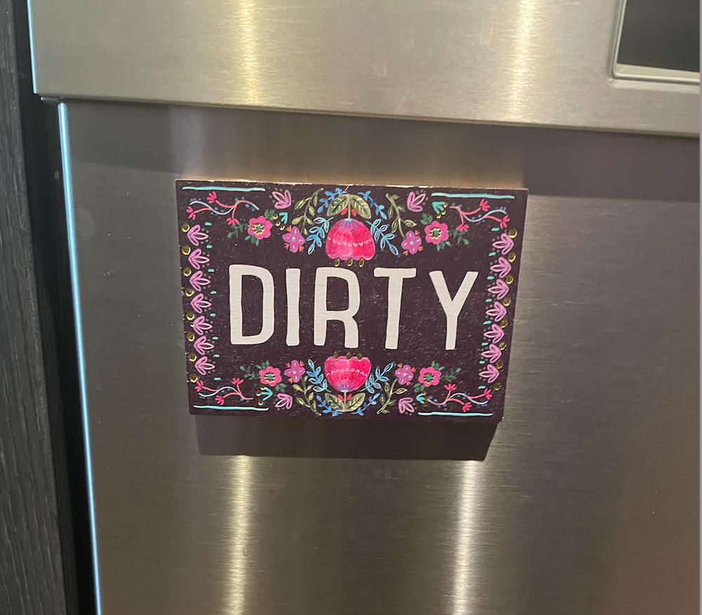Dishwasher Magnet - Floral Border - Customer Photo From Daniela Caro