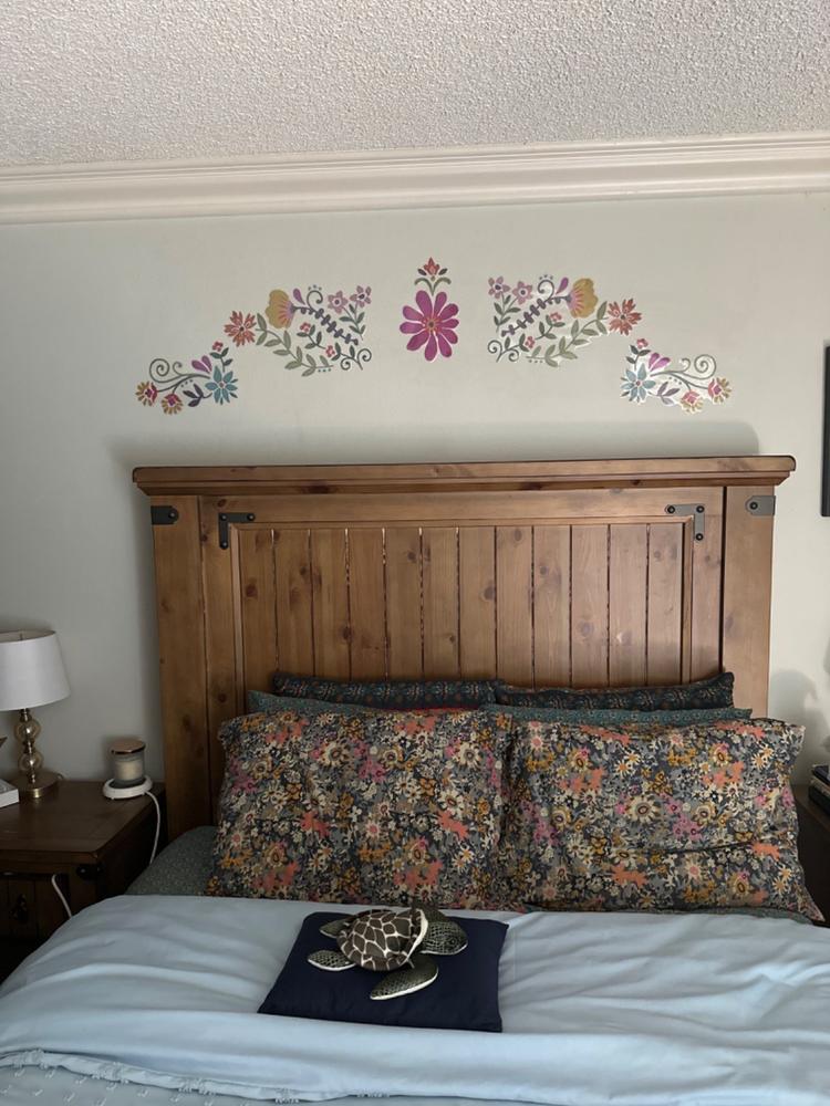 Bungalow Wall Decals - Floral Scroll - Customer Photo From Beth Bernstein