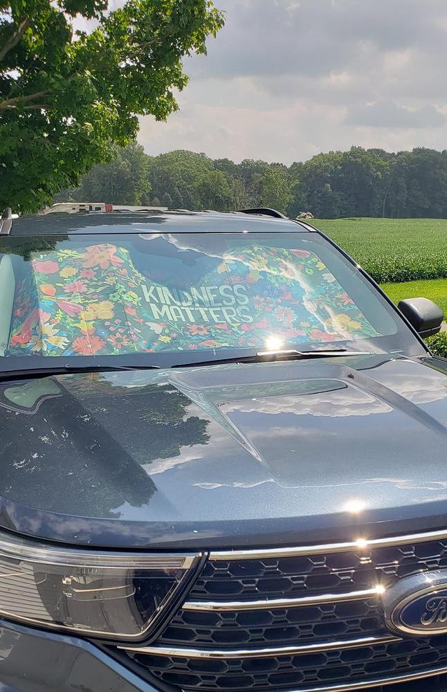 Car Sun Shade - Kindness Matters - Customer Photo From Jacqueline Moore