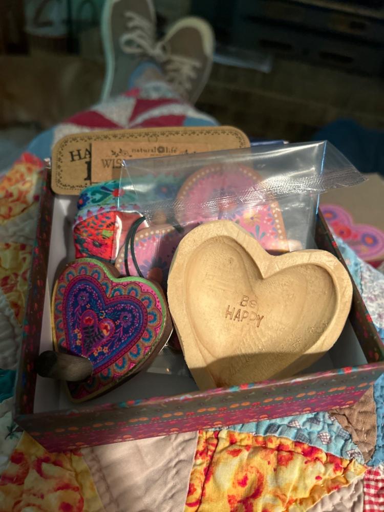 Happy Box Gift Set - Folk Heart - Customer Photo From Regina Rooney
