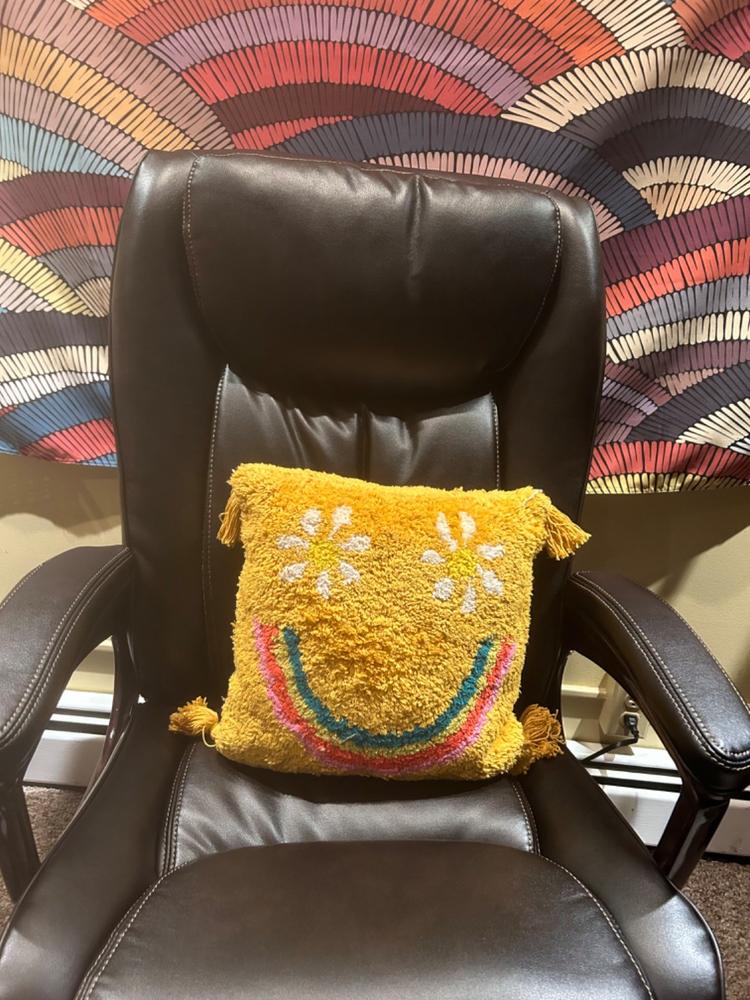 Tufted Throw Pillow - Smiley - Customer Photo From Marcy Sue Friedman