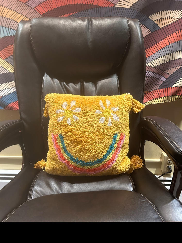 Tufted Throw Pillow - Smiley - Customer Photo From Marcy Sue Friedman