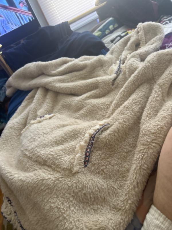 Oversized Blanket Hoodie - Cream Navy - Customer Photo From Cheryl Pelanis