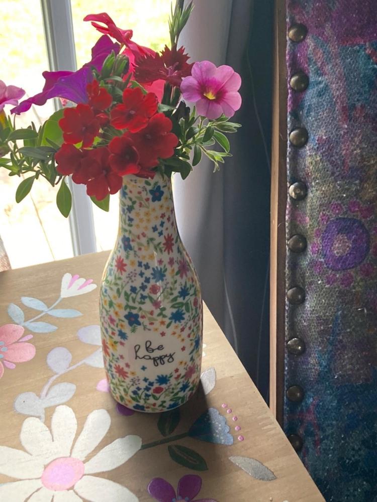 Ceramic Bud Vase - Be Happy - Customer Photo From Merri Johnson