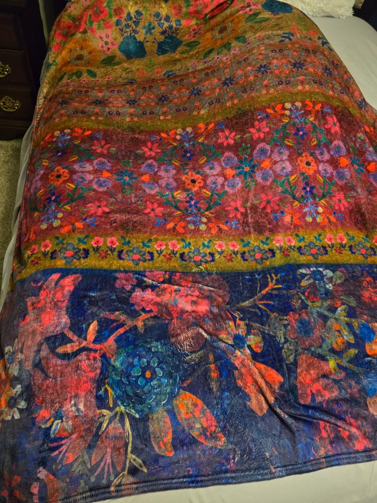Cozy Throw Blanket - Jewel Borders - Customer Photo From Cynthia Schwarz