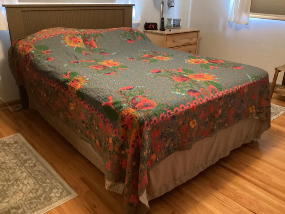 Gauze Tapestry Coverlet - Floral Border - Customer Photo From Susan Mitchell
