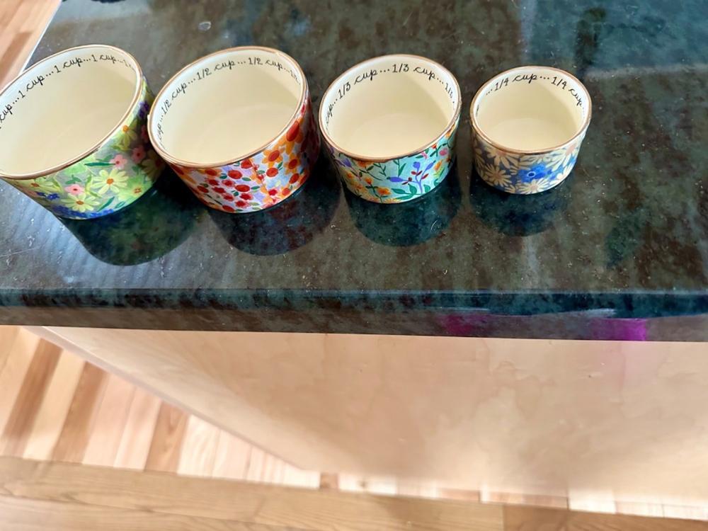 Set of 4 Hand-Painted Stoneware Measuring Cups with Floral Pattern