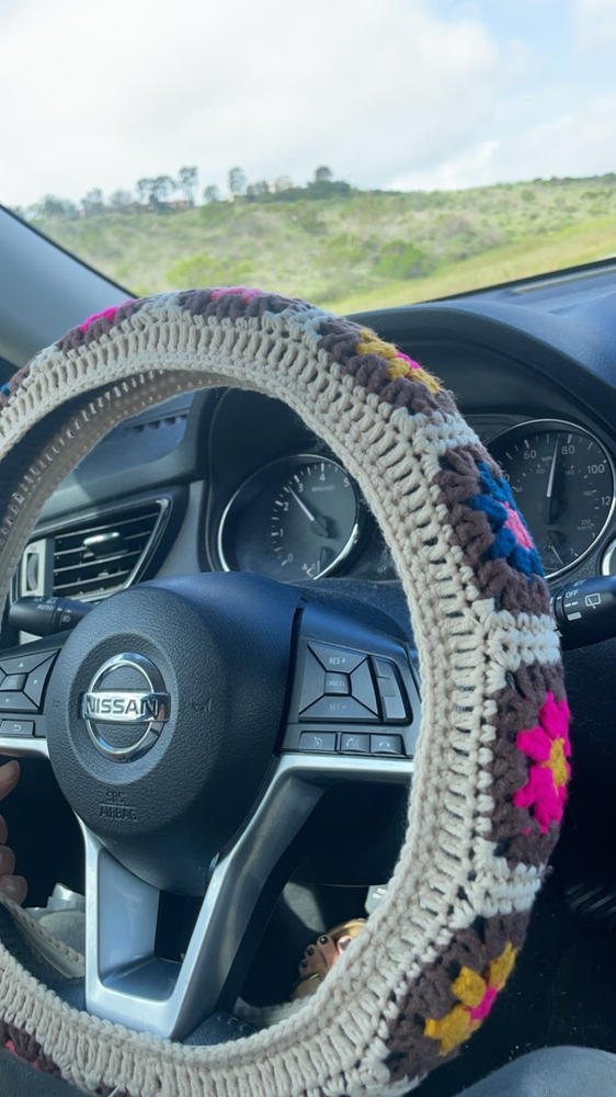 Crochet Steering Wheel Cover, 15" - Cream - Customer Photo From Bella Viola