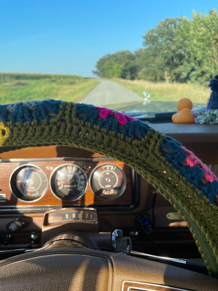 Crochet Steering Wheel Cover, 15" - Cream - Customer Photo From Kimberly Bertram