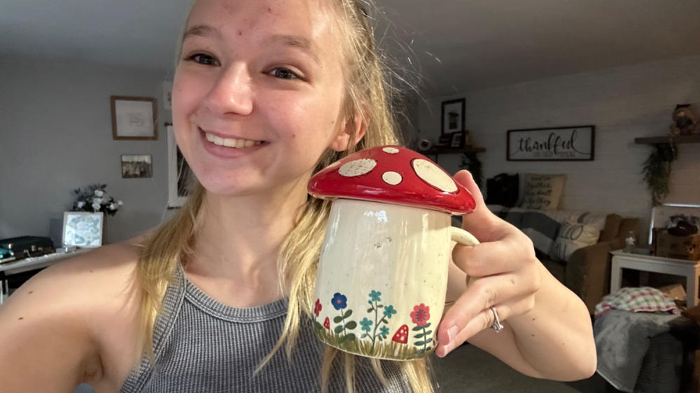 Mushroom Mug With Lid - Grow Your Own Way - Customer Photo From Jade Cuddeback