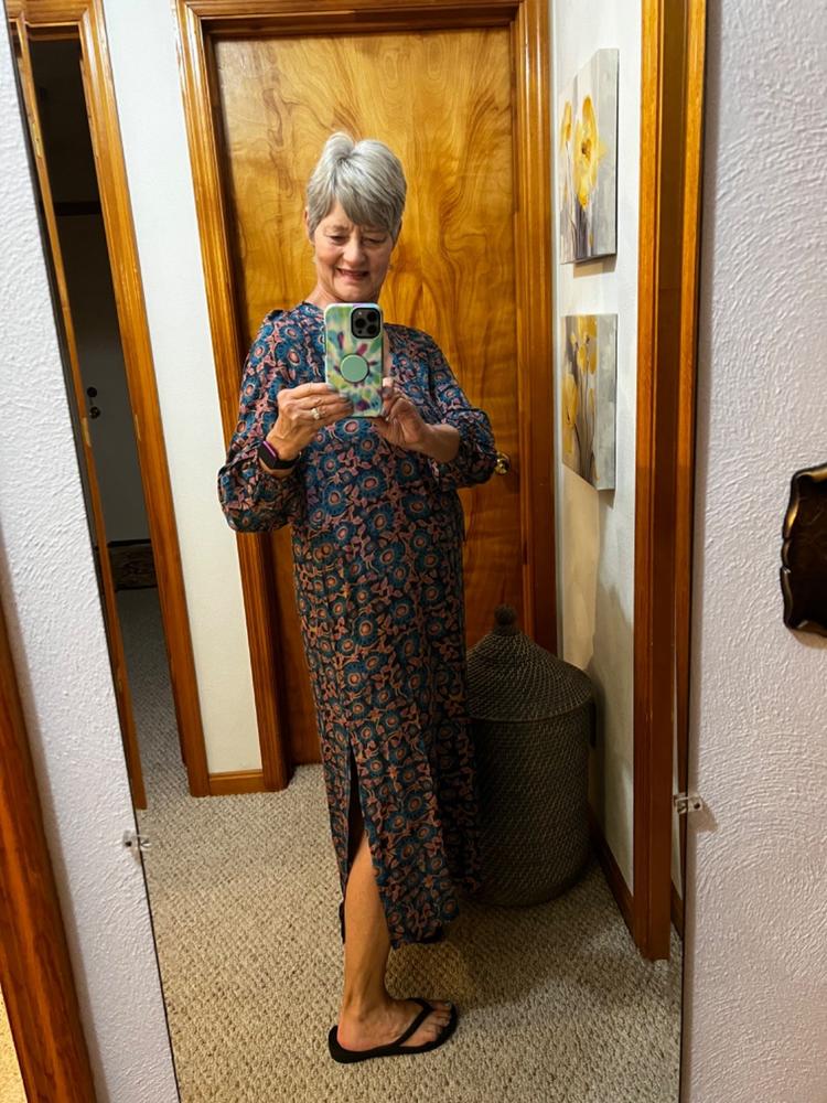 Rowan Side Slit Midi Dress - Teal Dahlias - Customer Photo From Pamela Nash