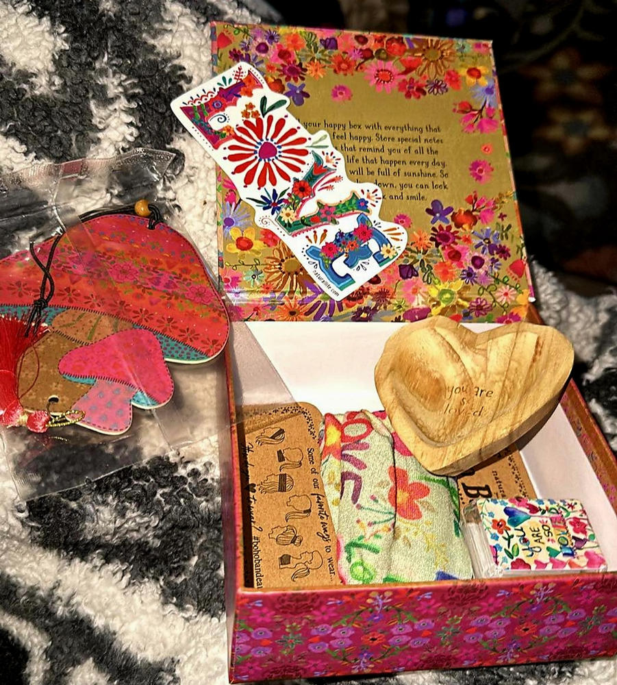Happy Box Gift Set - You Are So Loved - Customer Photo From Kari Bandle