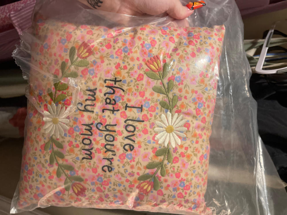 Embroidered Giving Pillow - Mom - Customer Photo From Jillian mikesell