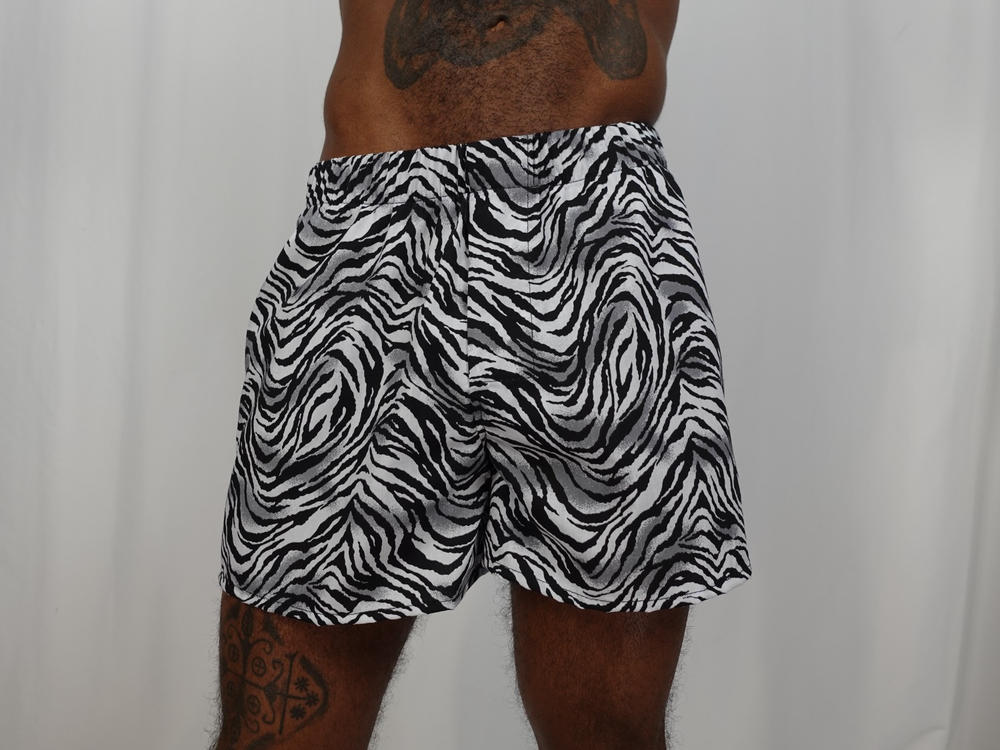 White Tiger Print Broadcloth - Customer Photo From DARION KELLAR