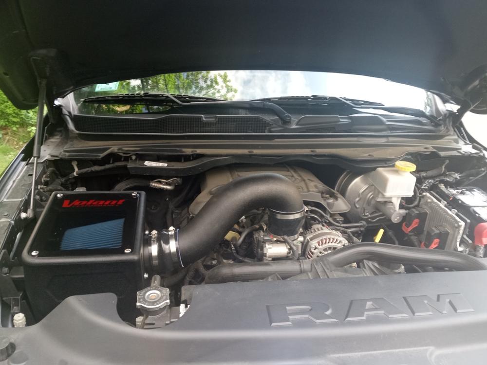 Closed Box Air Intake (16557-1) 2019-2023 Dodge RAM 5.7L V8 - Customer Photo From mark ellis