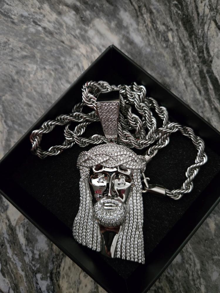 18K Gold-Plated AAA CZ Retro Jesus Pendant - Customer Photo From Alexis M.