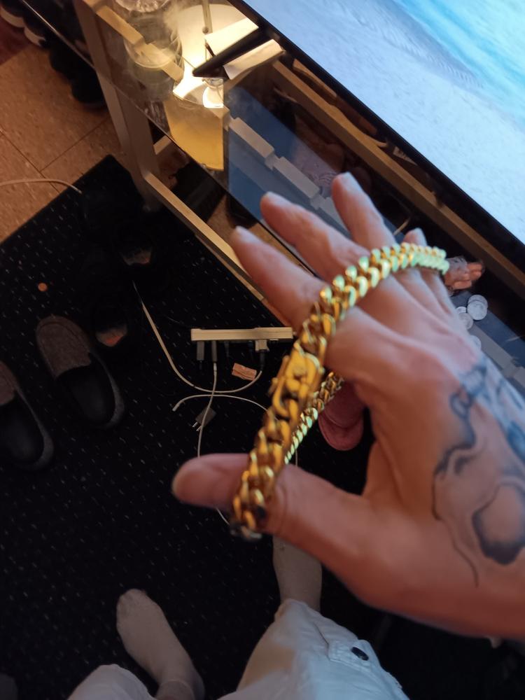 12mm 18K Gold-Plated Classic Miami Cuban Link - Customer Photo From Miguel R.