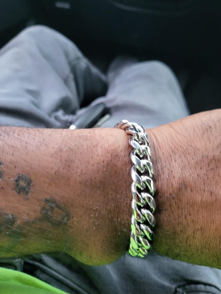 12mm 18K Gold-Plated Classic Miami Cuban Link Bracelet - Customer Photo From Jermaine D.
