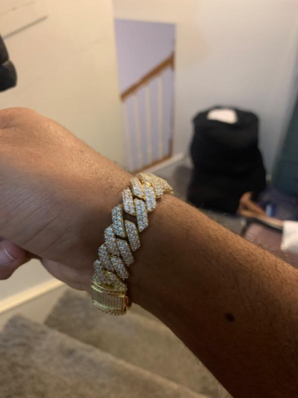 14mm Iced Prong Cuban Bracelet In 18k Gold - Customer Photo From yefri D.