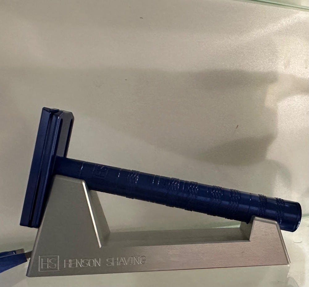 Henson Aluminum Safety Razor Stand - Customer Photo From Kevin C.