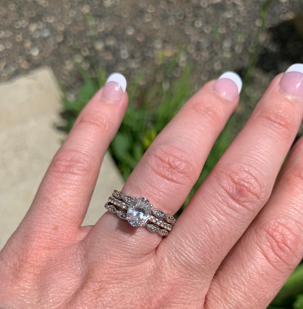 2.25 ctw Art Deco Oval Accented Solitaire Bridal Set – Tiger