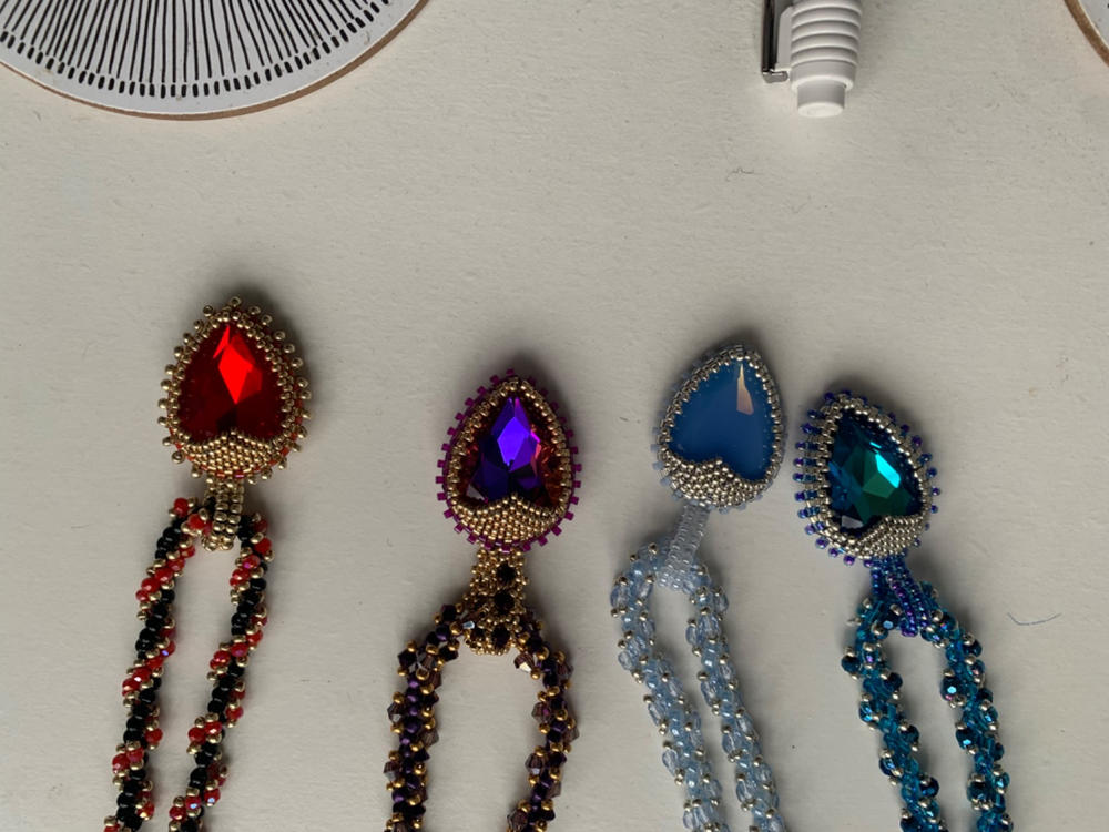 Krakovski Crystal Tear Drop 18x25mm LIGHT SIAM - Customer Photo From Anne Grimshaw