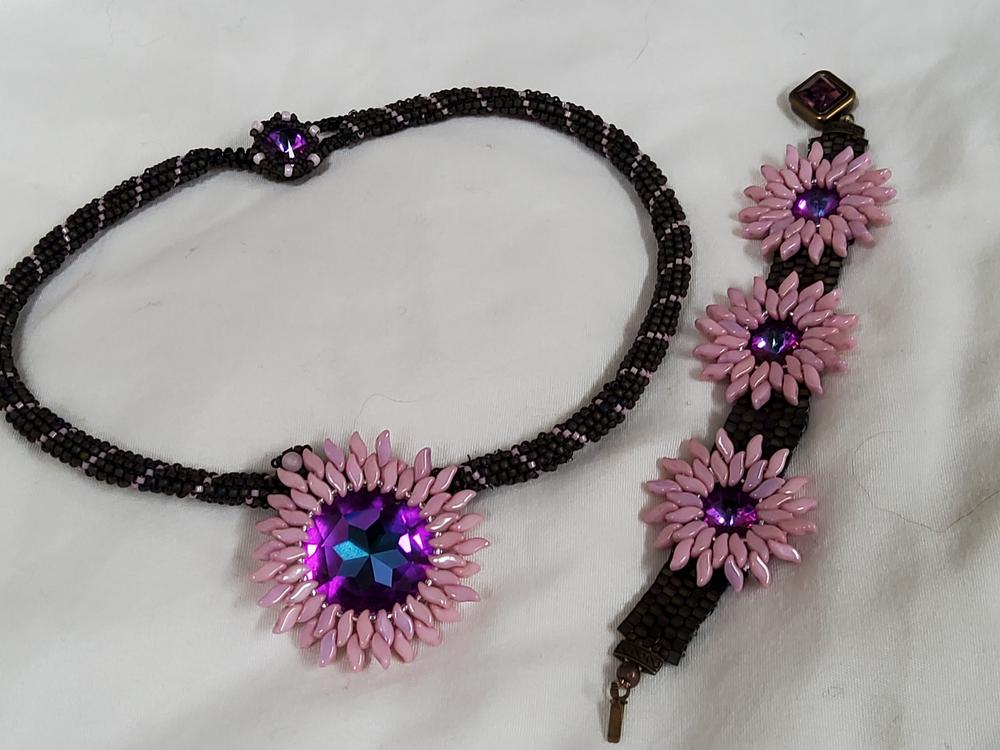 Toho HEXAGON 8/0 Seed Beads MATTE IRIS BROWN 2.5" Tube - Customer Photo From Jo ann