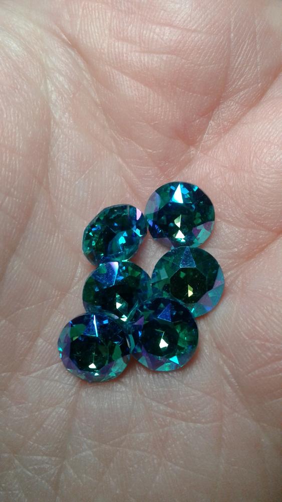 Krakovski Crystal Chaton 8mm AQUAMARINE SHIMMER - Customer Photo From Kelly