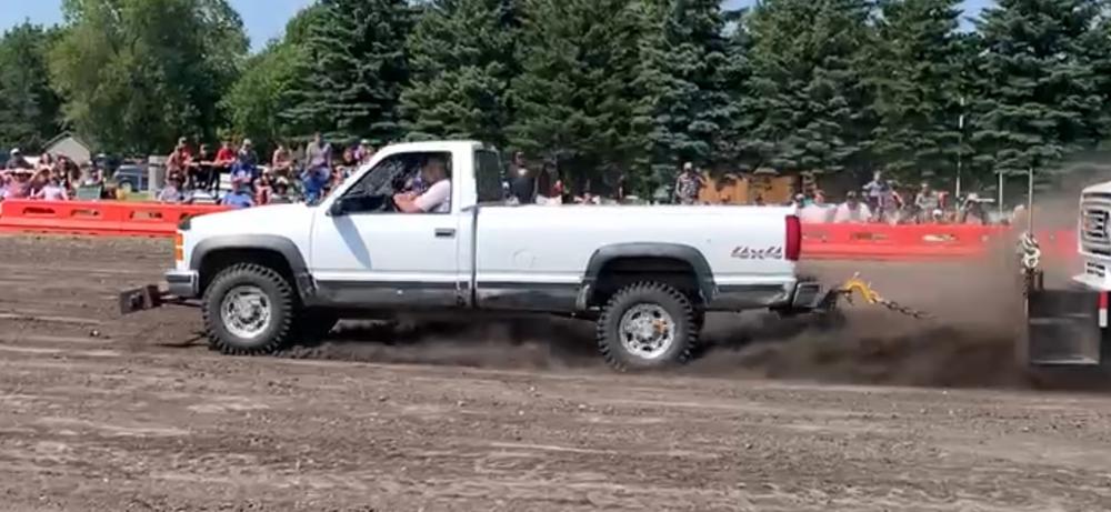 P78X16C (32X8.50x16) Buckshot Mudder Bias Ply BSW - Maxxis Tire - Customer Photo From Adam Millar
