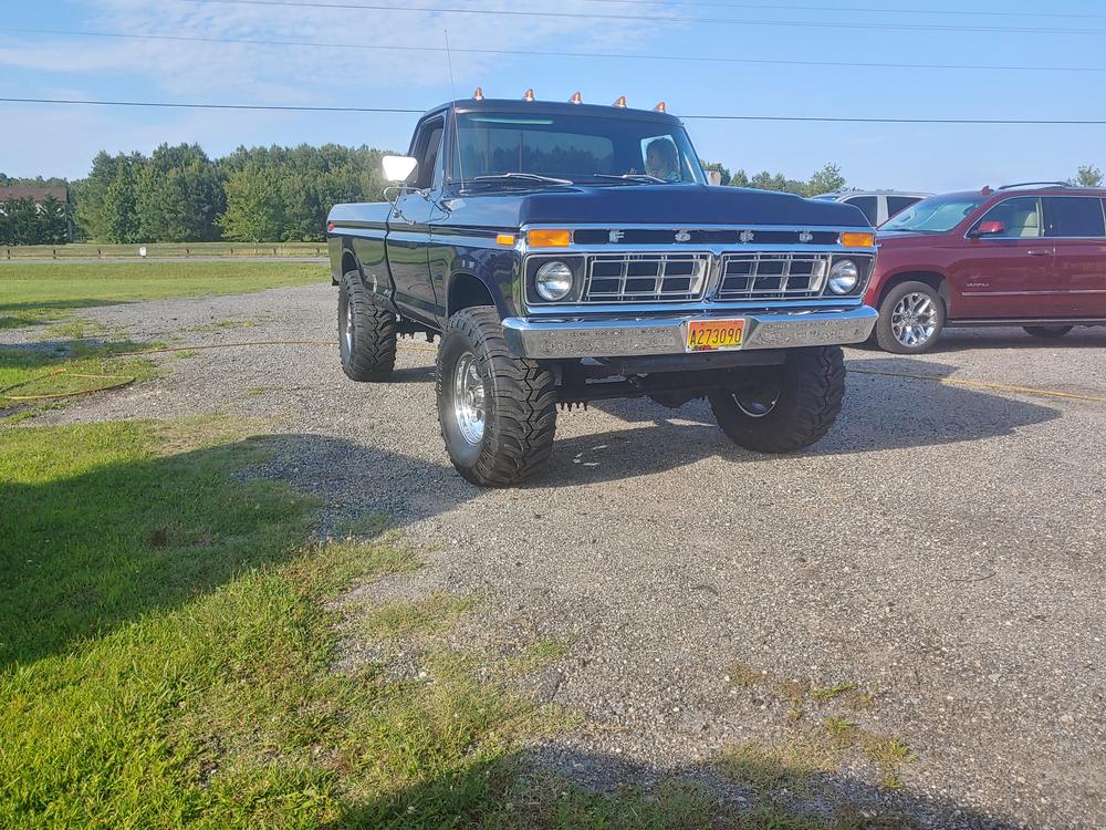 Cobalt M/T BSW 37x14.50R18E  - Customer Photo From Kirk D.