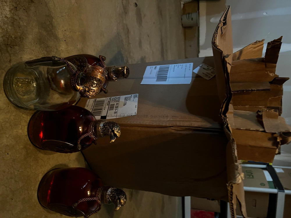 Lusty Claw Kentucky Straight Bourbon Whiskey - Customer Photo From Wallace HU