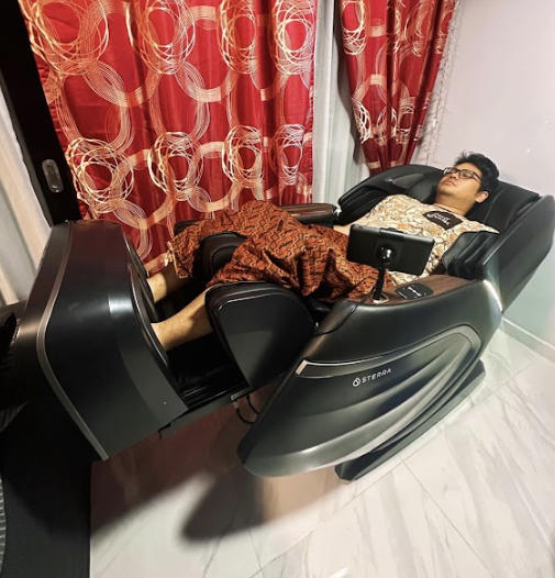 Sterra Sky™ Premium Full-Body Massage Chair - Customer Photo From Haziq M