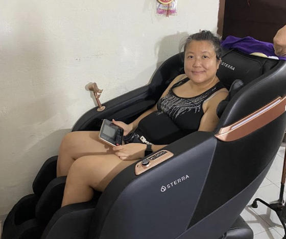 Sterra Galaxy™ Premium Massage Chair - Customer Photo From Mun H