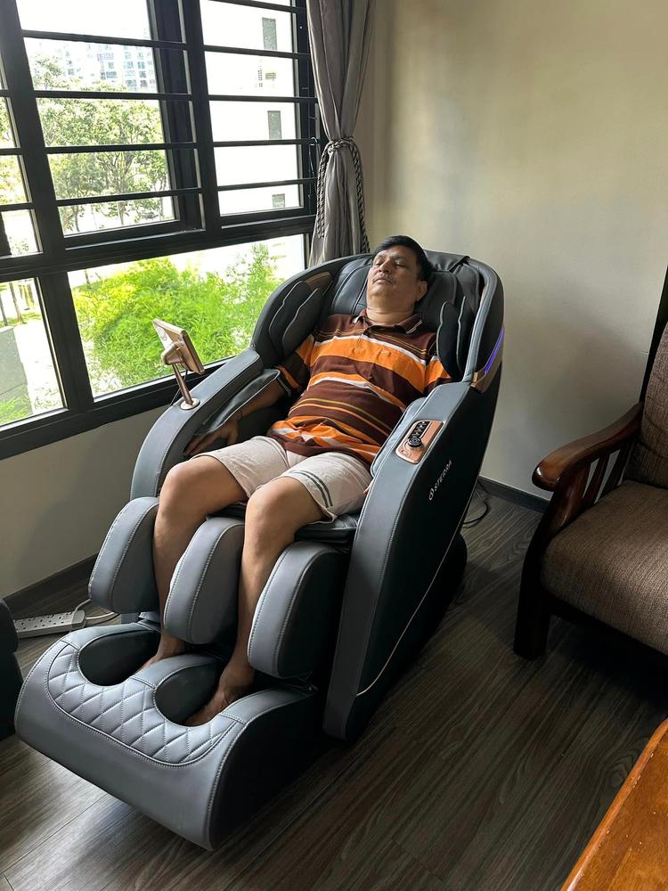 Sterra Starlight™ Premium Massage Chair - Customer Photo From Balaji N