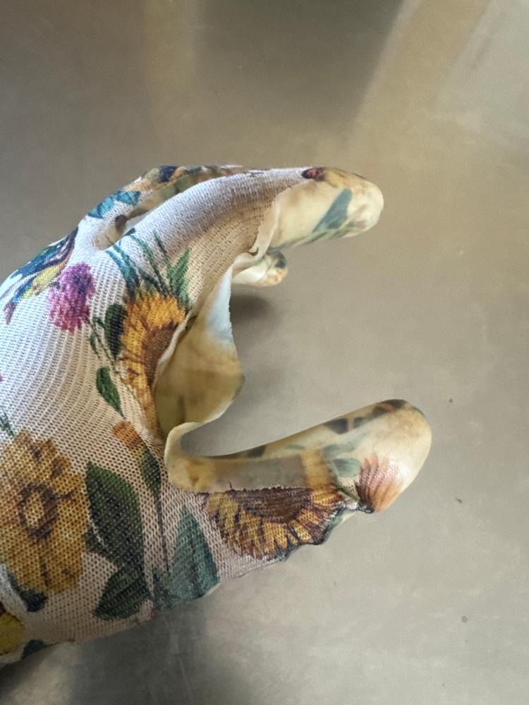 Nitrile Gardening Gloves - Garden Flower - Customer Photo From Katherine Kave