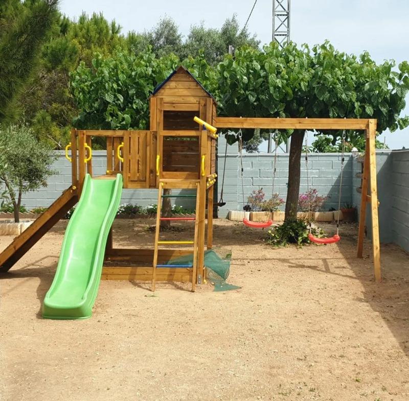 Parque infantil extra grande Treehouse con rocódromos, escaleras, columpios, gran arenero, mesa - Customer Photo From Angelica Giannotti
