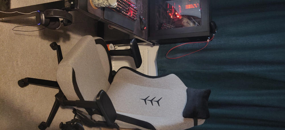 Ultra Gaming Chair - Customer Photo From Jordan Widdows
